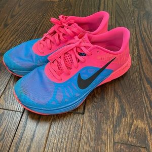 Women’s Nike Running Shoe